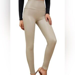 NWT Entro Size Small Faux Leather Leggings Cream